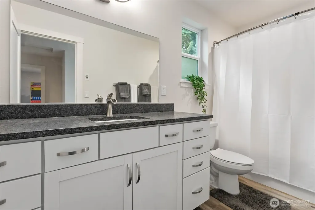 463 E Alder Drive Sedro Woolley WA 98284