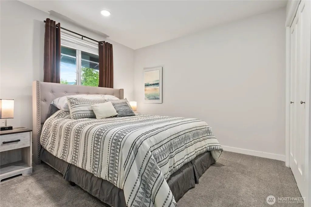 463 E Alder Drive Sedro Woolley WA 98284