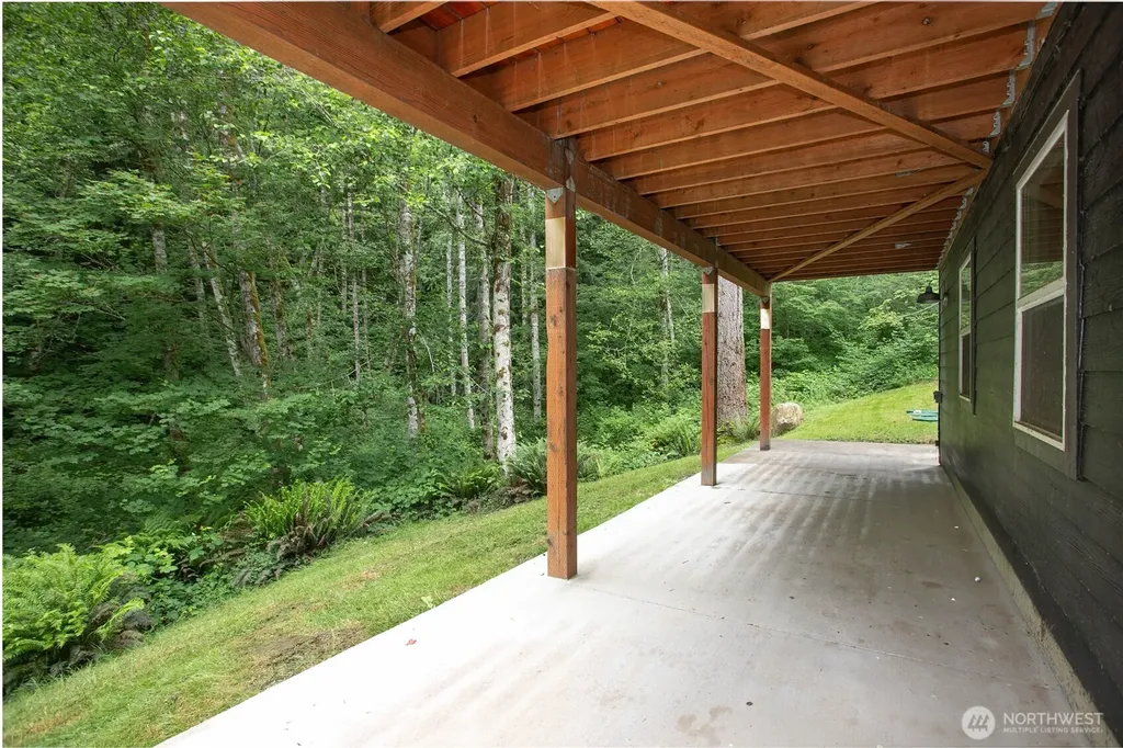 463 E Alder Drive Sedro Woolley WA 98284