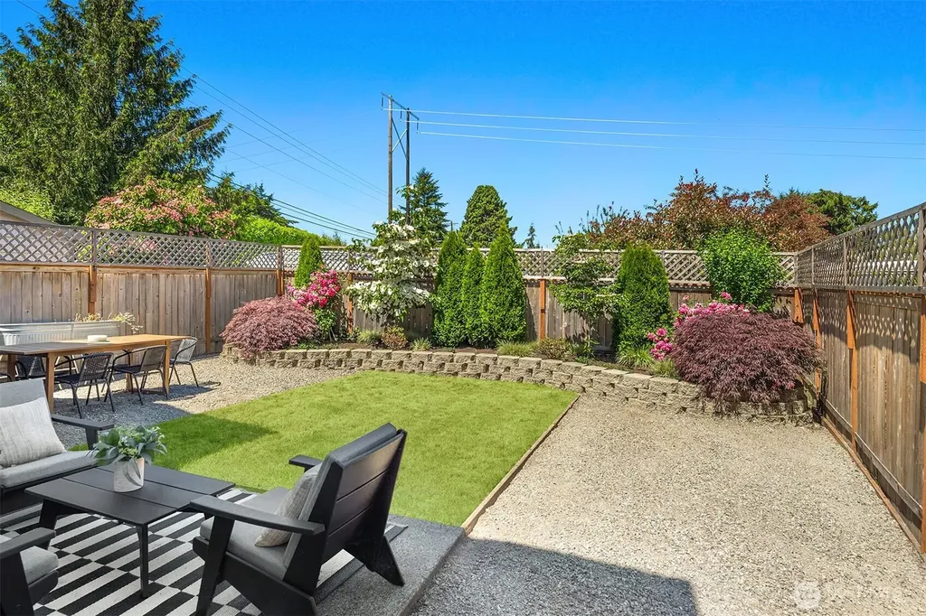 4313 216th Street SW Mountlake Terrace WA 98043