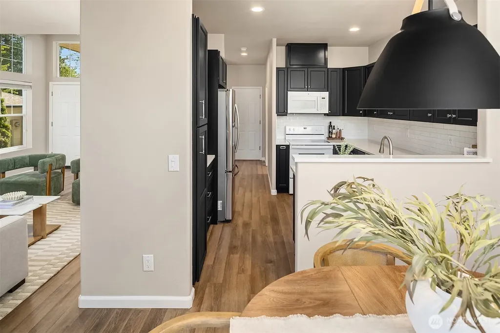 4313 216th Street SW Mountlake Terrace WA 98043