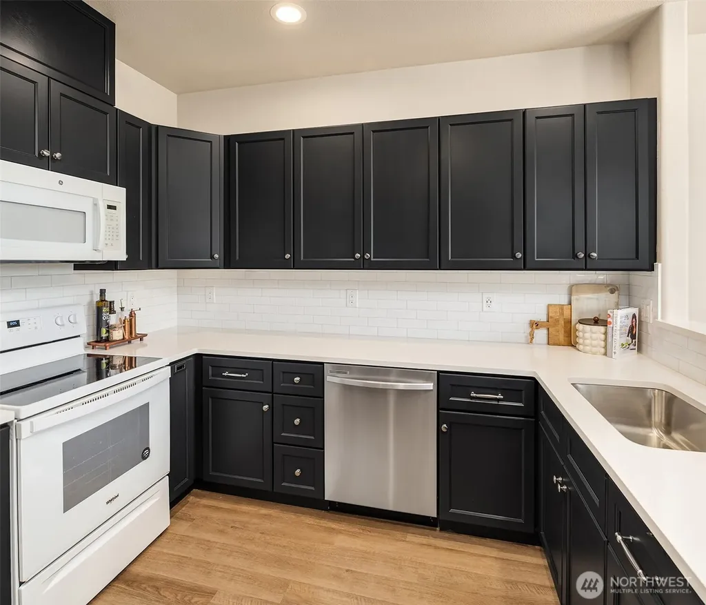 4313 216th Street SW Mountlake Terrace WA 98043