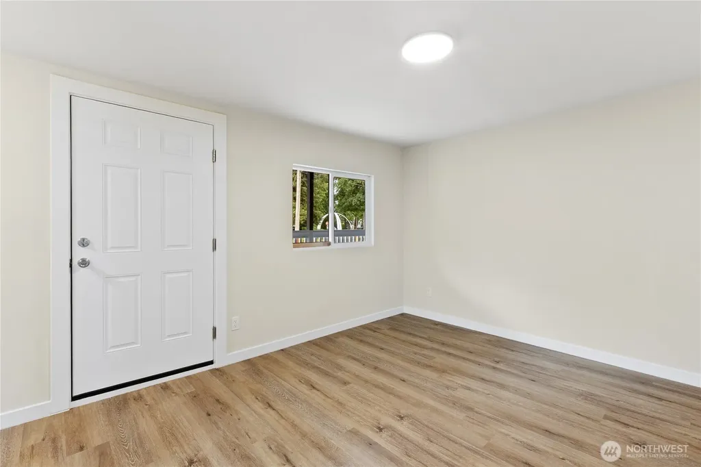 421 4th Street NE Auburn WA 98002