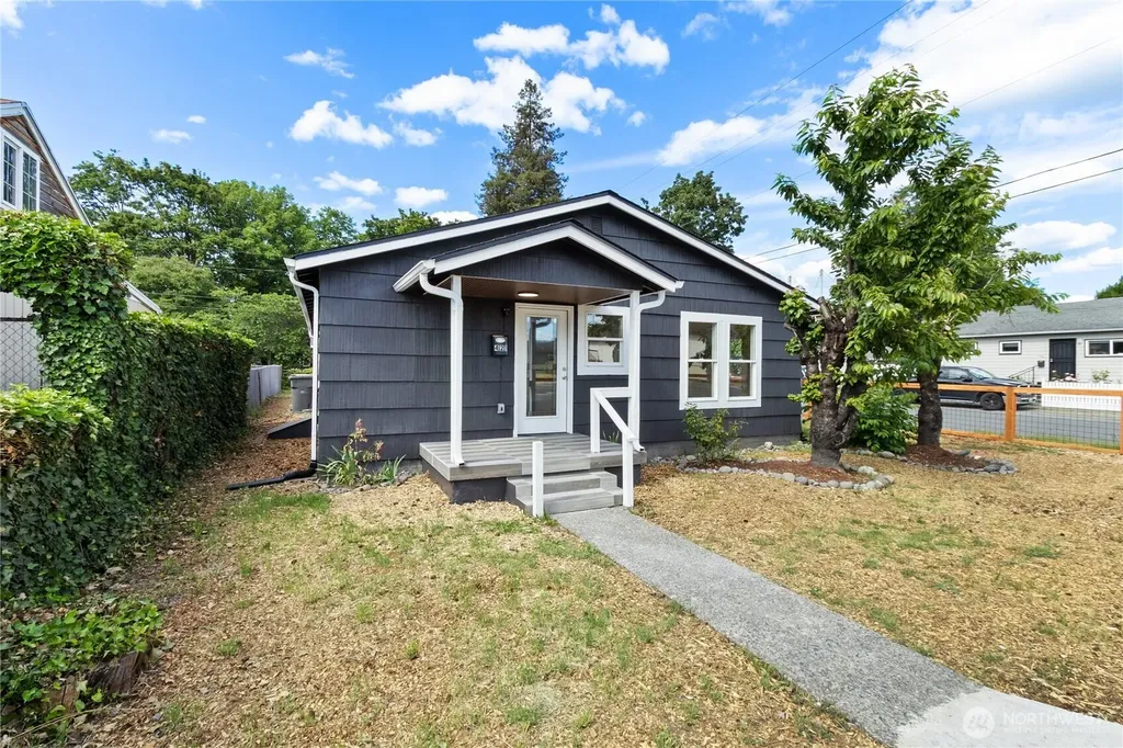 421 4th Street NE Auburn WA 98002