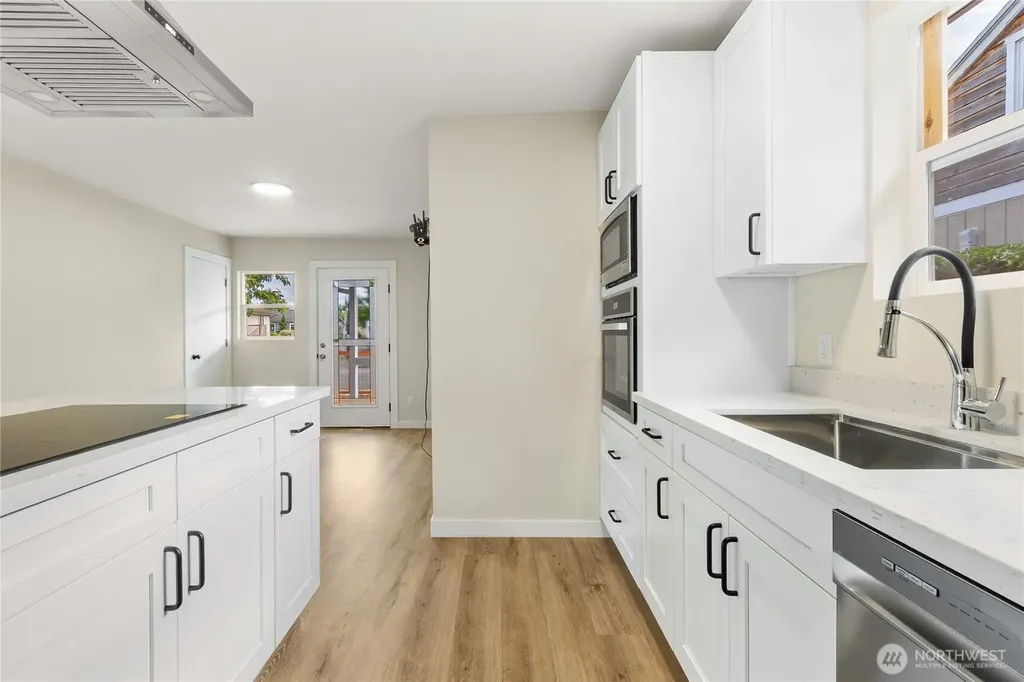 421 4th Street NE Auburn WA 98002