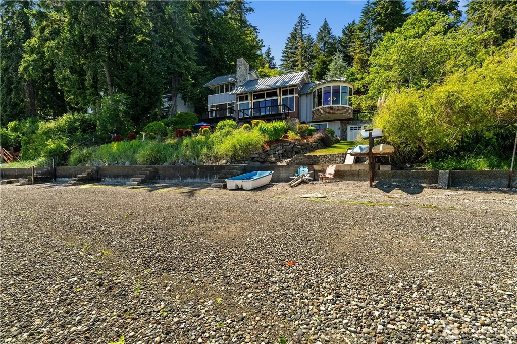 6617 149th Avenue NW Lakebay WA 98349
