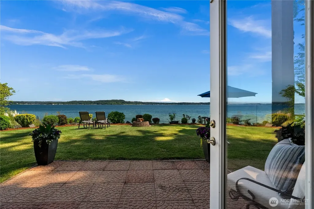 6617 149th Avenue NW Lakebay WA 98349