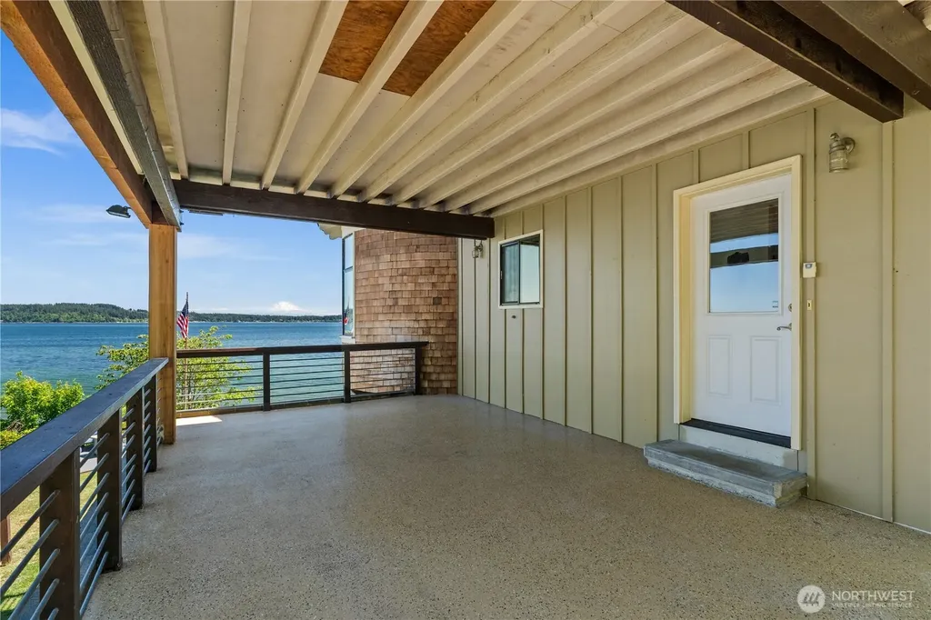 6617 149th Avenue NW Lakebay WA 98349