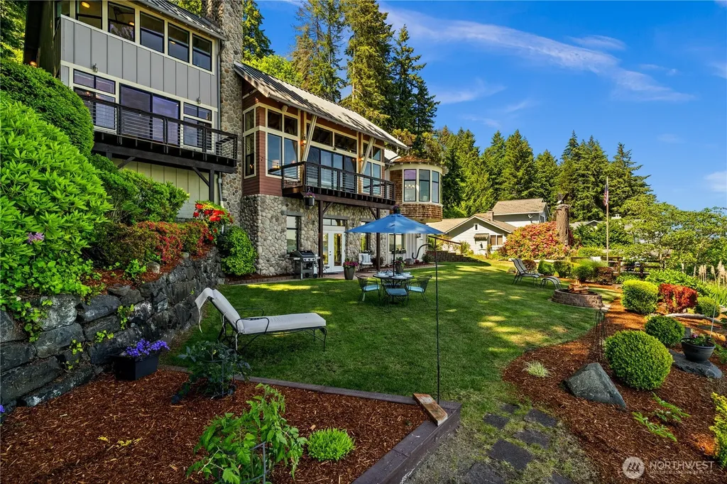 6617 149th Avenue NW Lakebay WA 98349