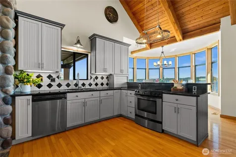 6617 149th Avenue NW Lakebay WA 98349