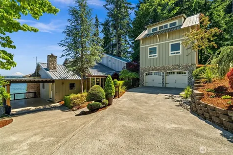 6617 149th Avenue NW Lakebay WA 98349