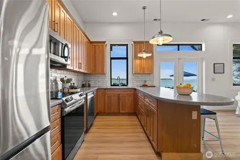 6617 149th Avenue NW Lakebay WA 98349