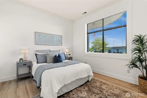 6617 149th Avenue NW Lakebay WA 98349
