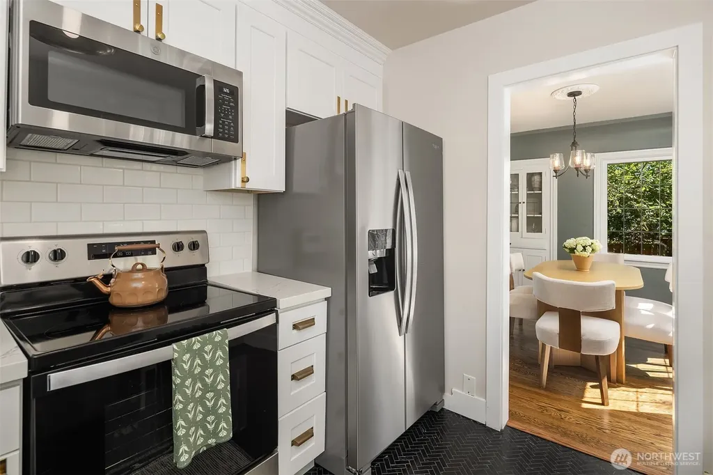 1618 NE 80th Street Seattle WA 98115