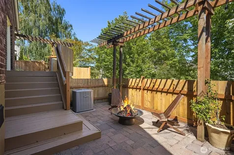 1618 NE 80th Street Seattle WA 98115
