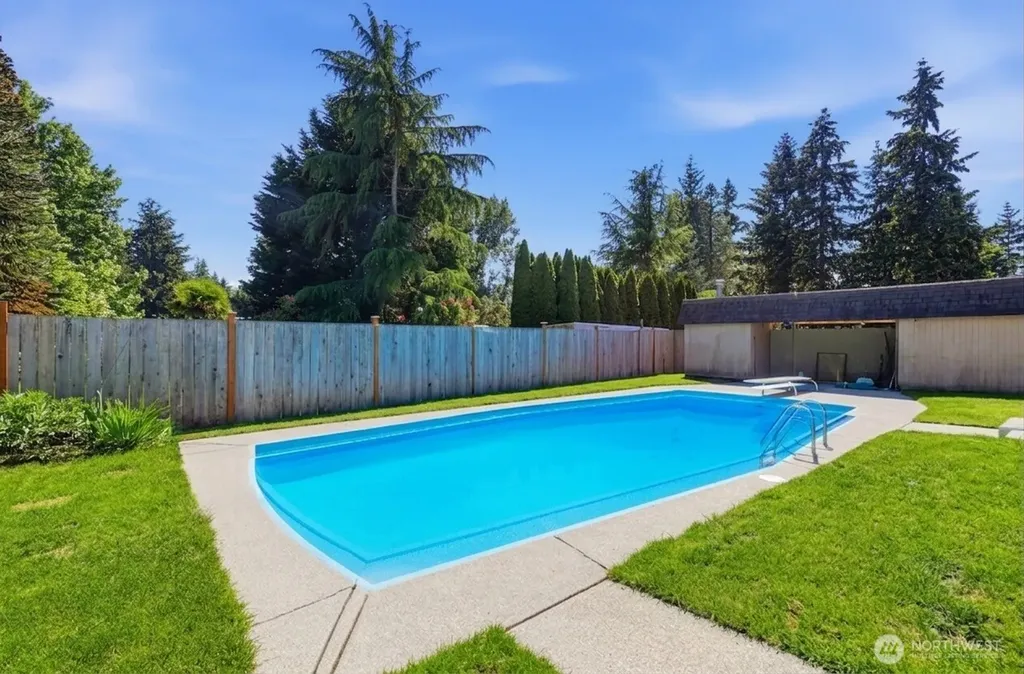 17405 18th Avenue W Lynnwood WA 98037