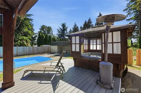 17405 18th Avenue W Lynnwood WA 98037
