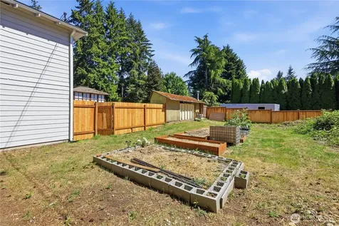 17405 18th Avenue W Lynnwood WA 98037