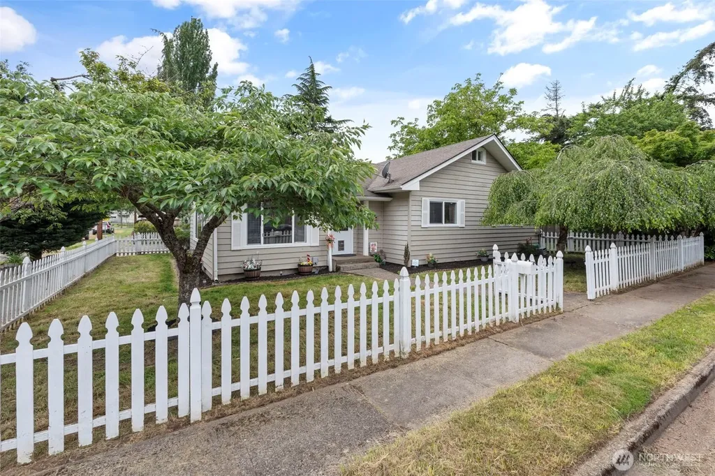 316 E Plum Street Centralia WA 98531