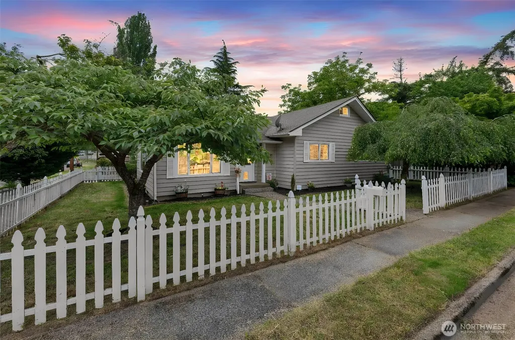 316 E Plum Street Centralia WA 98531