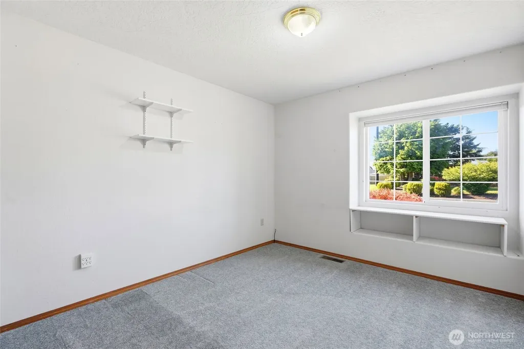 232 Sparks Kelso WA 98626