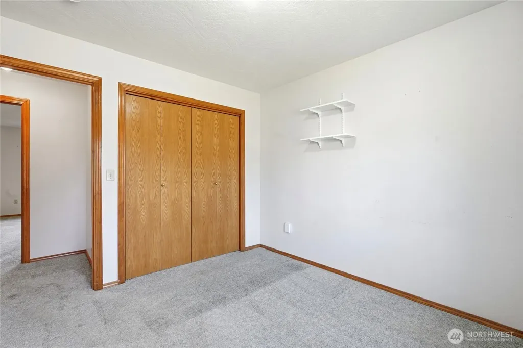 232 Sparks Kelso WA 98626