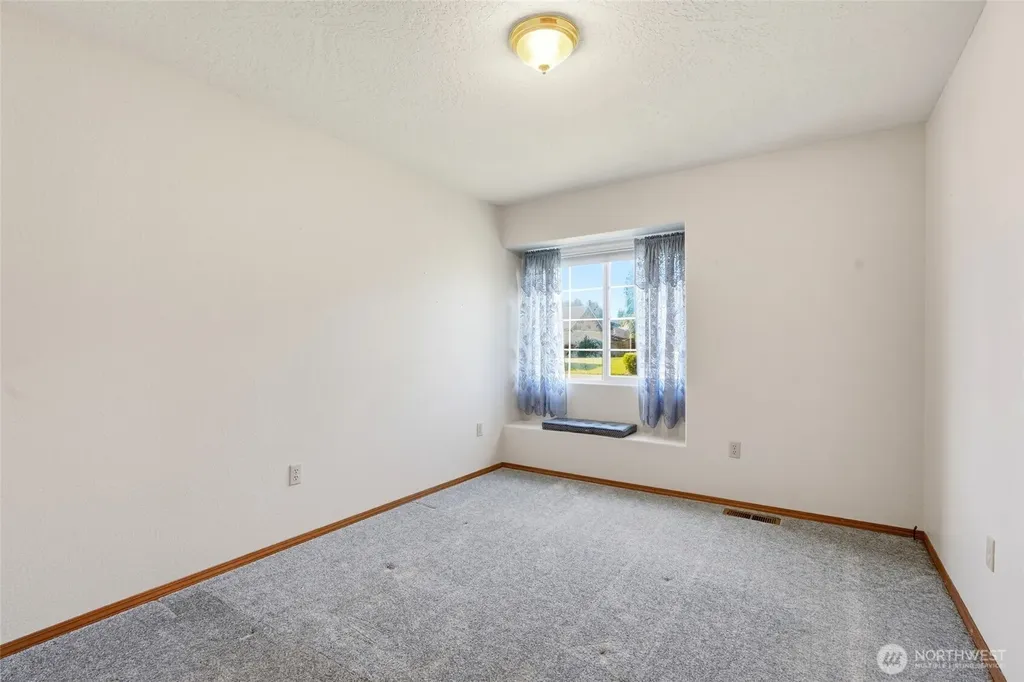 232 Sparks Kelso WA 98626