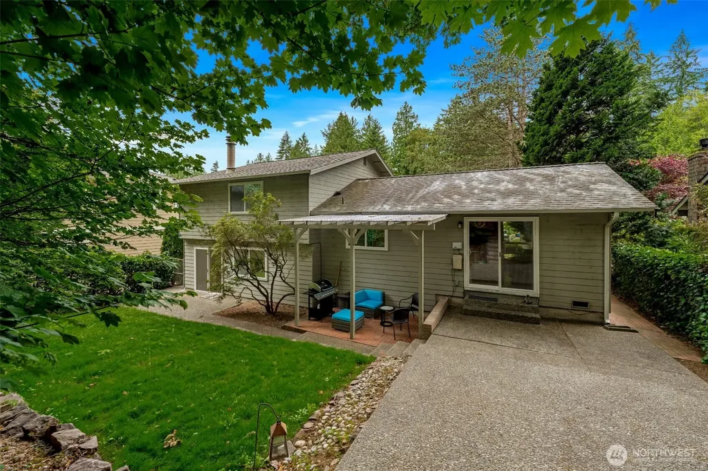 14616 106th Avenue NE Bothell WA 98011