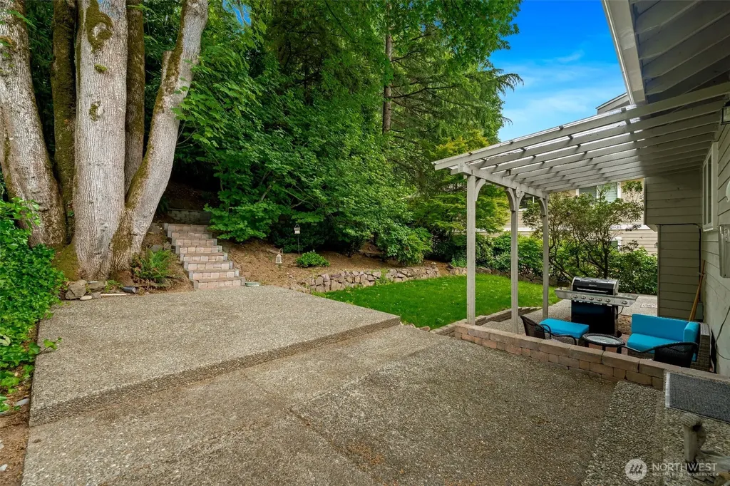 14616 106th Avenue NE Bothell WA 98011