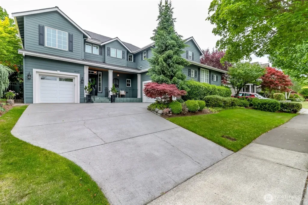 1847 Pointe Woodworth Drive NE Tacoma WA 98422