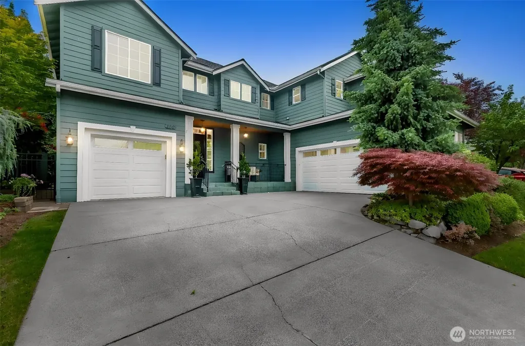 1847 Pointe Woodworth Drive NE Tacoma WA 98422