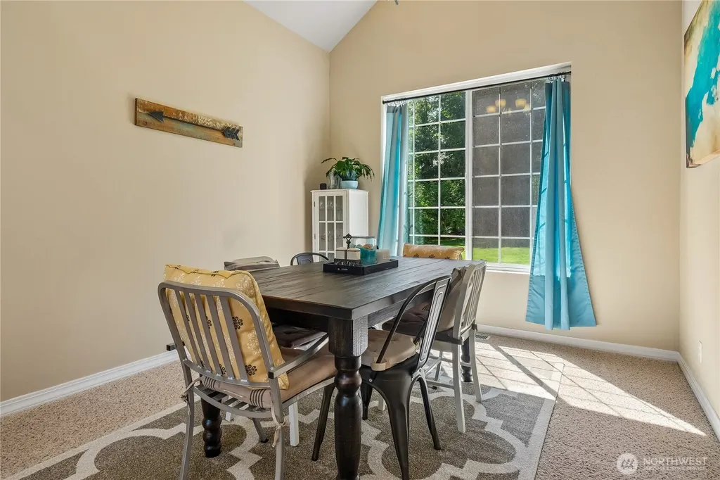 27661 Mcintosh Loop NE Kingston WA 98346