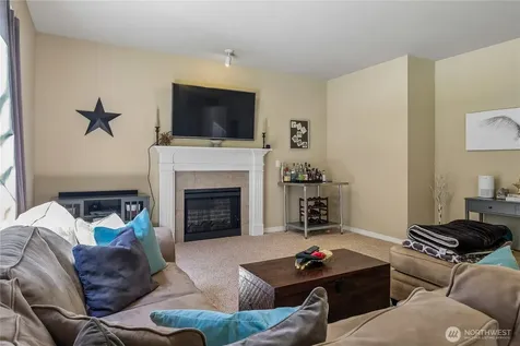 27661 Mcintosh Loop NE Kingston WA 98346