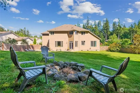 27661 Mcintosh Loop NE Kingston WA 98346