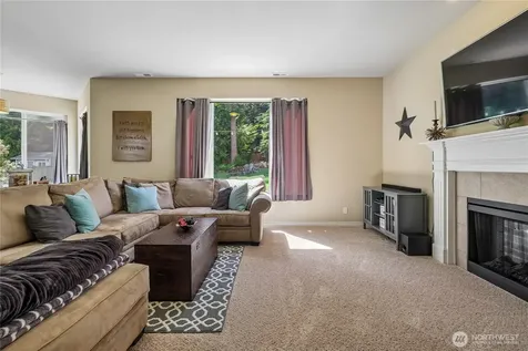 27661 Mcintosh Loop NE Kingston WA 98346