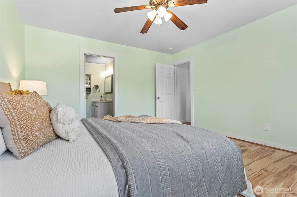 765 Summerset Way Sedro Woolley WA 98284