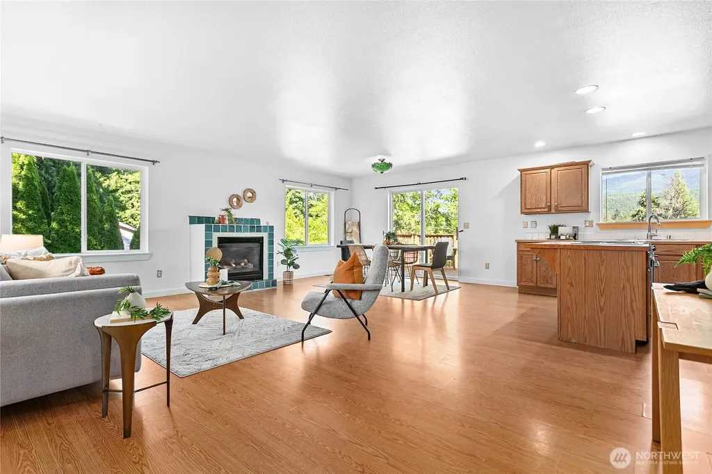 765 Summerset Way Sedro Woolley WA 98284