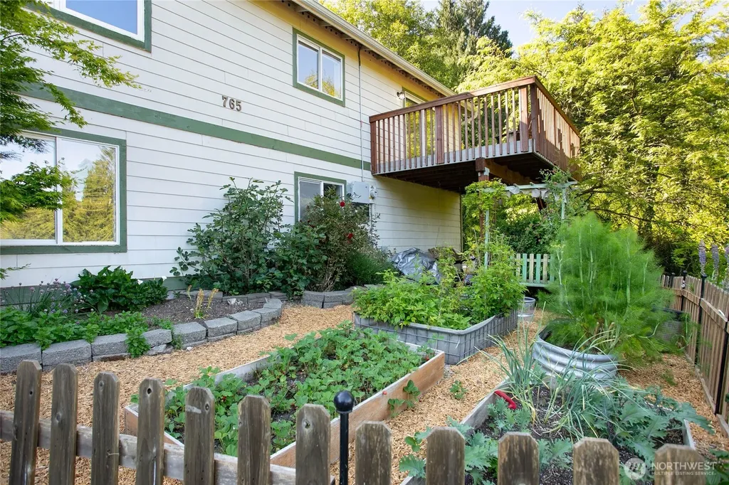 765 Summerset Way Sedro Woolley WA 98284