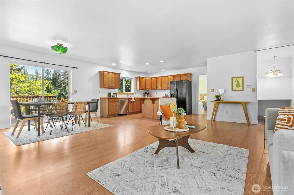 765 Summerset Way Sedro Woolley WA 98284