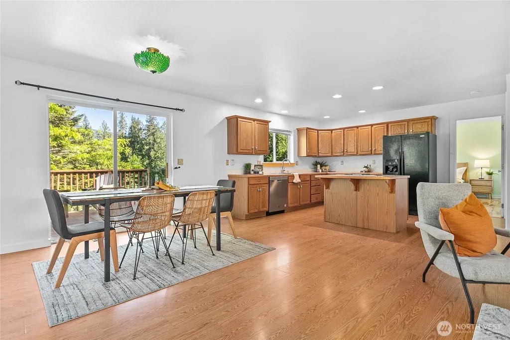 765 Summerset Way Sedro Woolley WA 98284