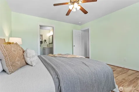 765 Summerset Way Sedro Woolley WA 98284