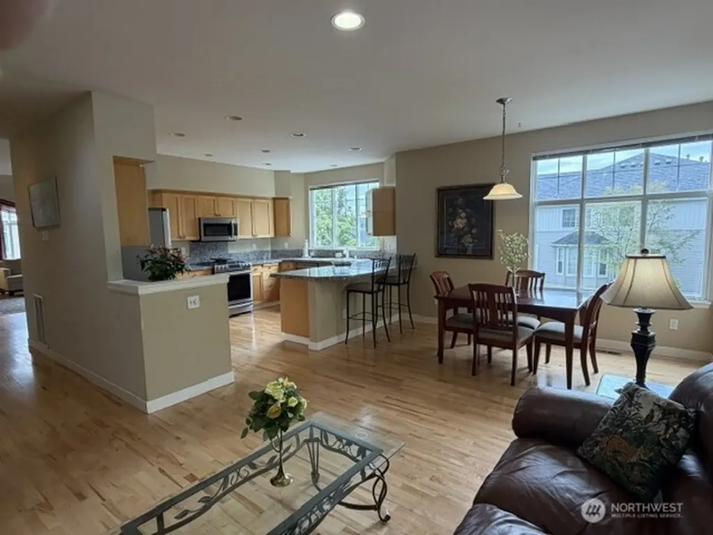 6748 161st Avenue SE Bellevue WA 98006