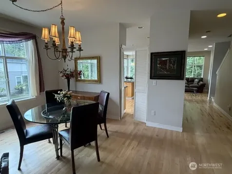 6748 161st Avenue SE Bellevue WA 98006