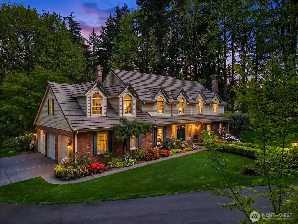 16526 232nd Avenue NE Woodinville WA 98077
