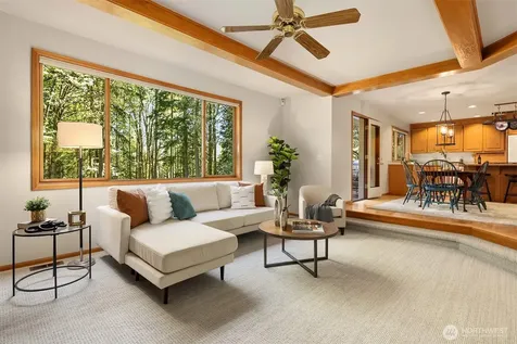 16526 232nd Avenue NE Woodinville WA 98077