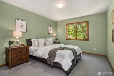 16526 232nd Avenue NE Woodinville WA 98077