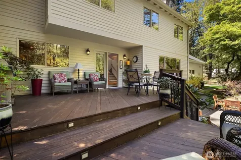 16526 232nd Avenue NE Woodinville WA 98077