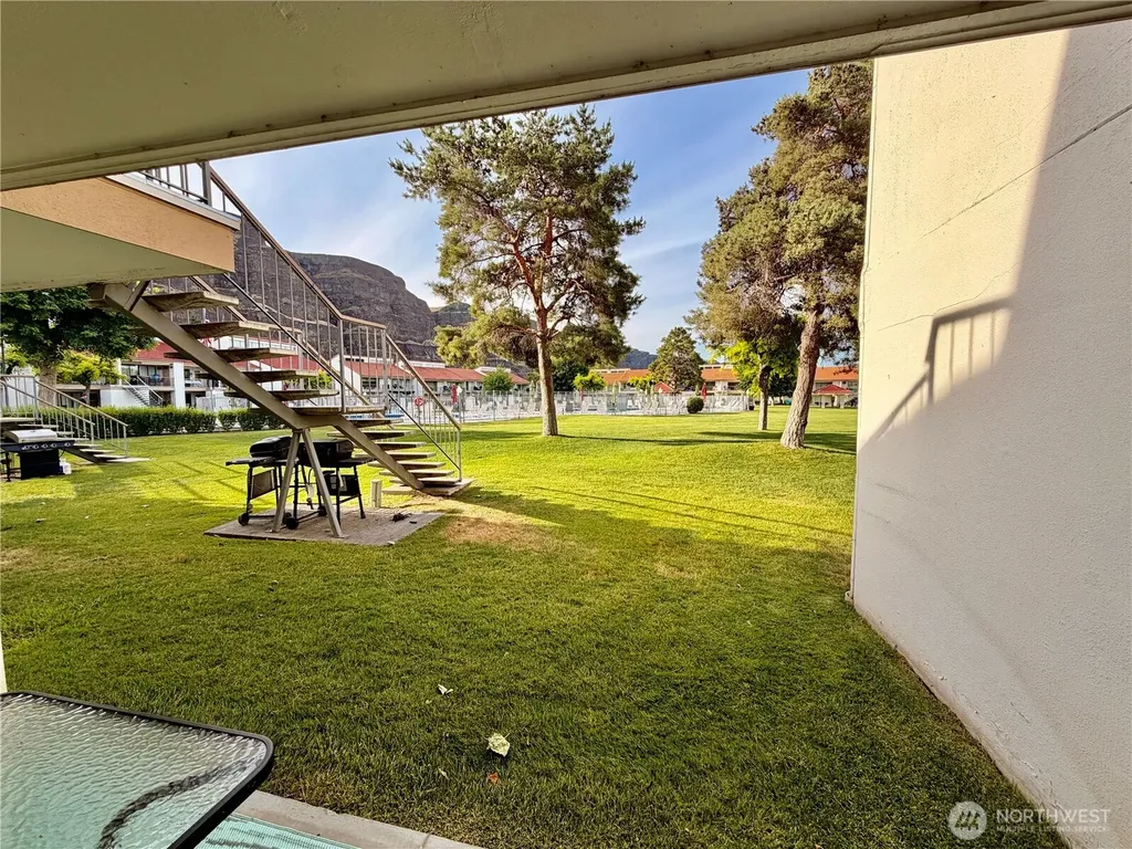 8903 Crescent Bar Road Quincy WA 98848