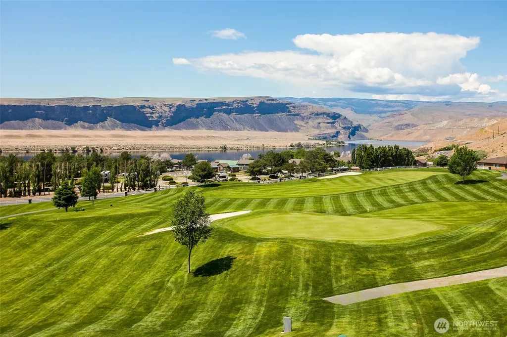 8903 Crescent Bar Road Quincy WA 98848