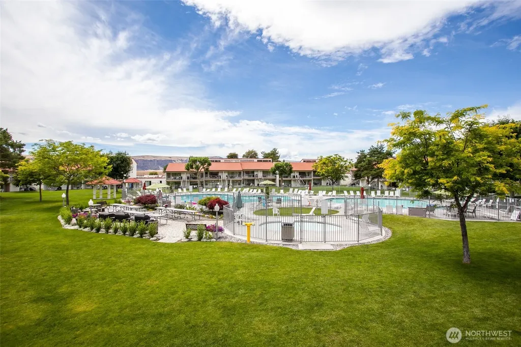 8903 Crescent Bar Road Quincy WA 98848